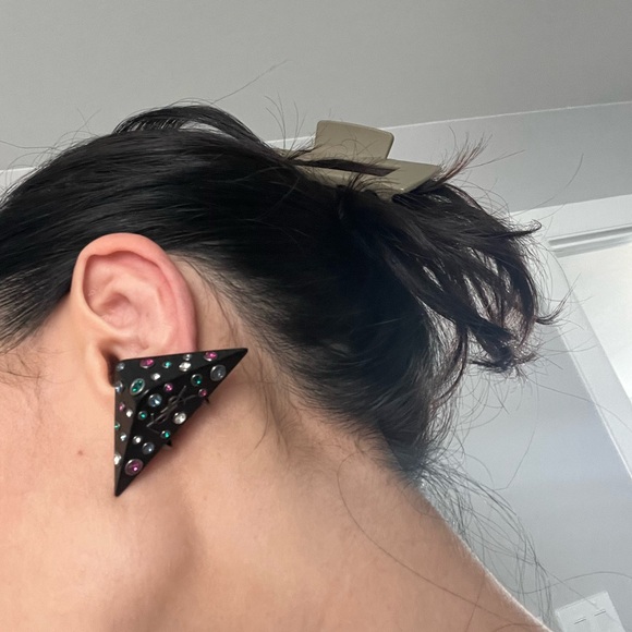 Saint Laurent clip on triangle earrings YSL logo - Picture 5 of 8
